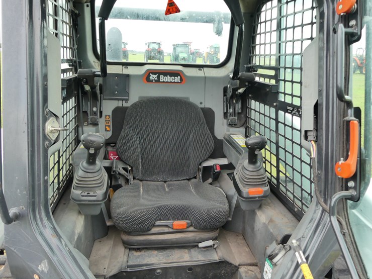 2021-bobcat-t76-image-12