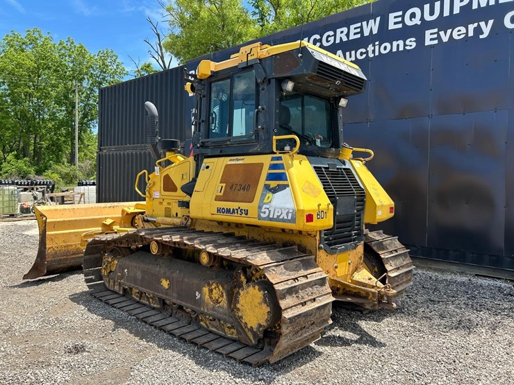 2017-komatsu-d51pxi-24-image-2