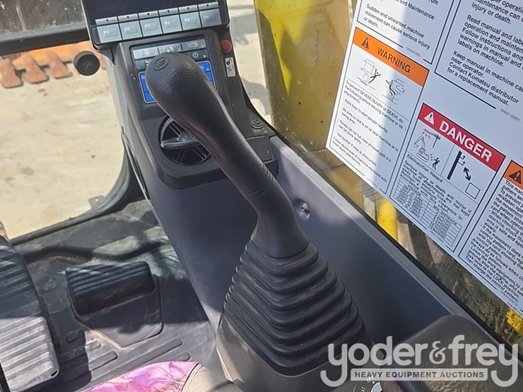 2017-komatsu-pc210-lc-11-image-60