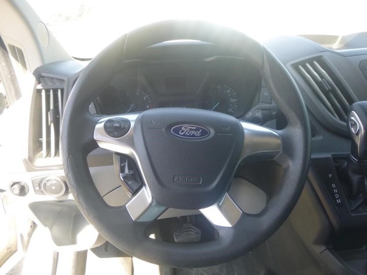 2019-ford-transit-image-10