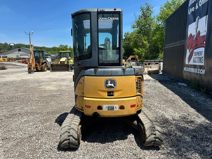 deere-35d-image-3