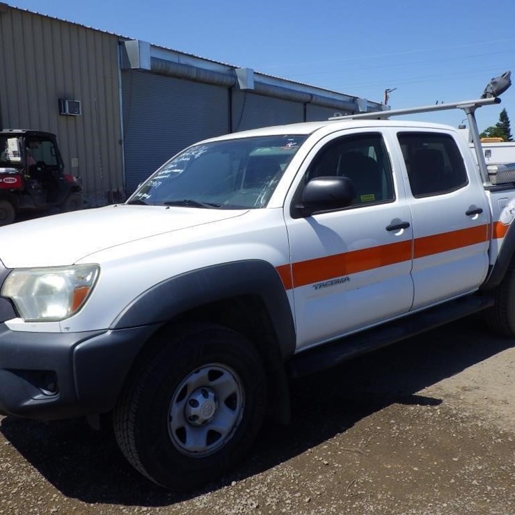 2013 TOYOTA TACOMA