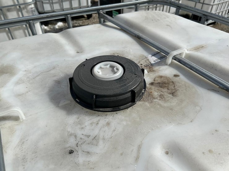 water-tank-tote-image-5