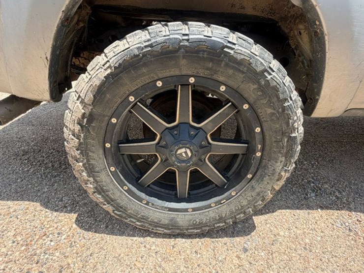 2004-toyota-tundra-image-21
