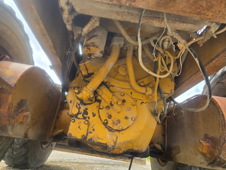 1981-caterpillar-12g-image-30