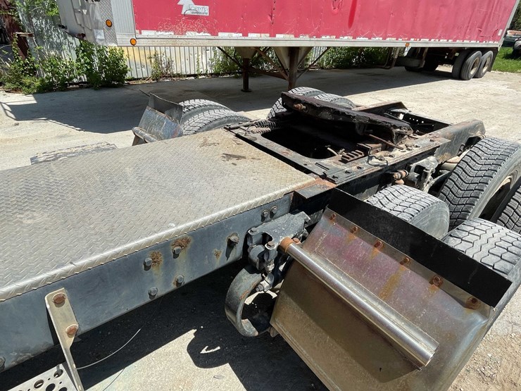 2004-kenworth-t800-image-23