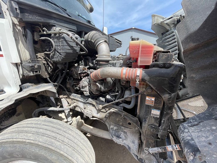 2016-kenworth-t680-image-74