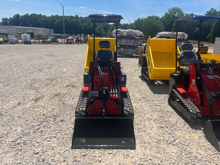 #103-•-skid-steer-loader-ssl580-image-3