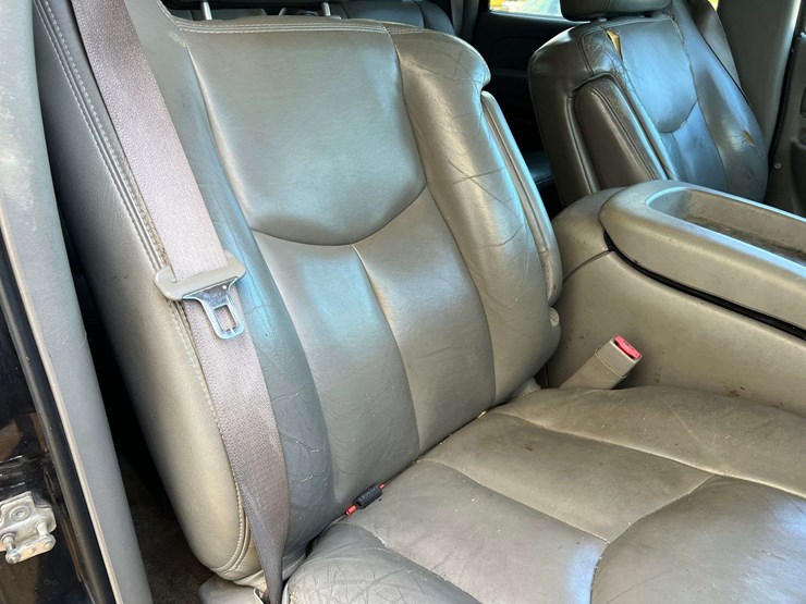 2005-gmc-yukon-slt-image-34