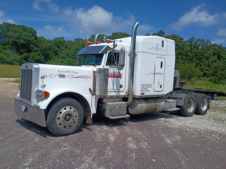 1998-peterbilt-379-image-2