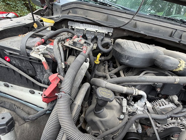 2015-ford-f550-image-18