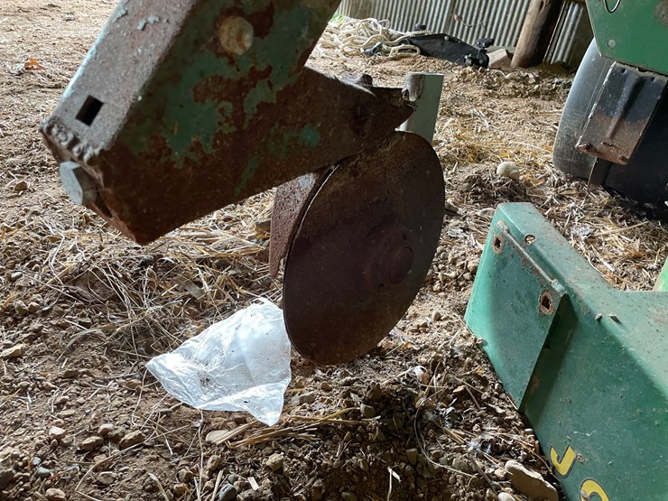 john-deere-7000-image-31