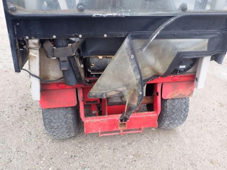 2014-ventrac-4200-image-20