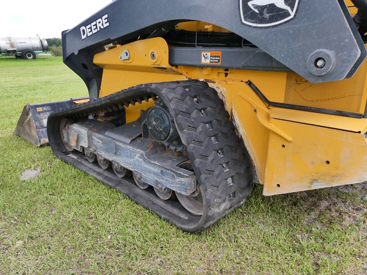 2023-deere-331g-image-10
