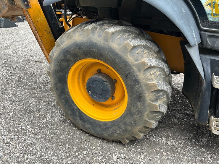 jcb-3cx14-image-12