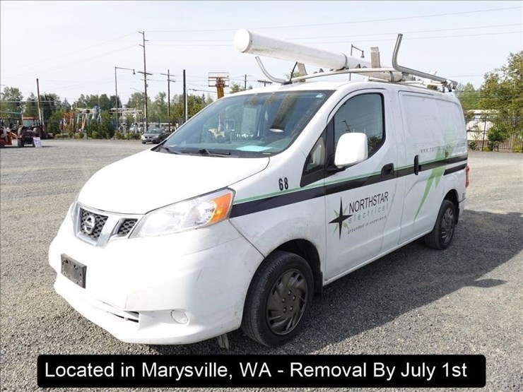 2014-nissan-nv200-image-1