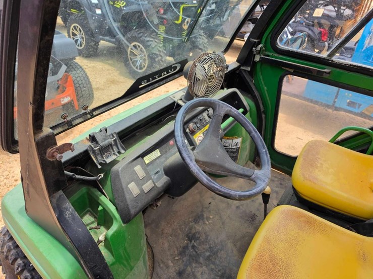 john-deere-gator-image-8