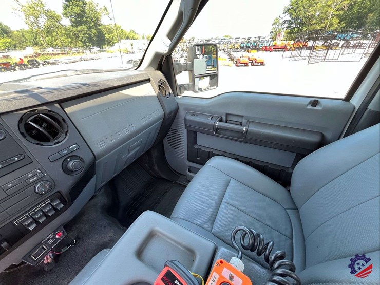 2011-ford-f450-image-89