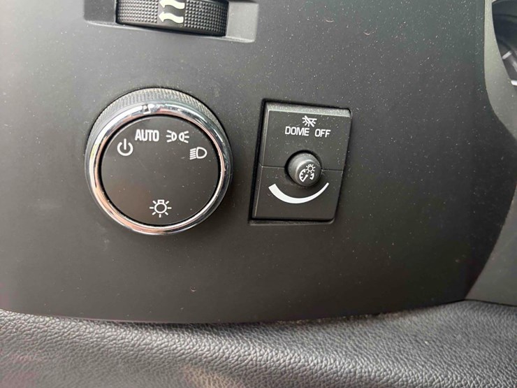 2009-gmc-sierra-1500-image-16