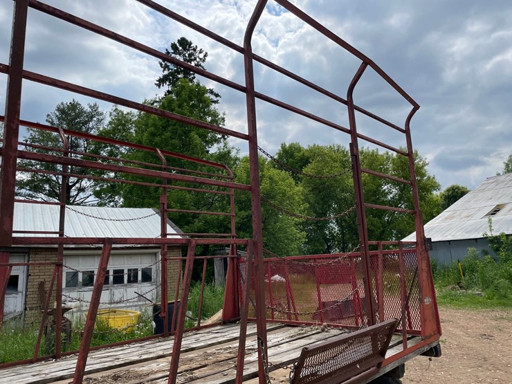#228-•-h+s-hay-wagon-(ringle,-wi)-image-15