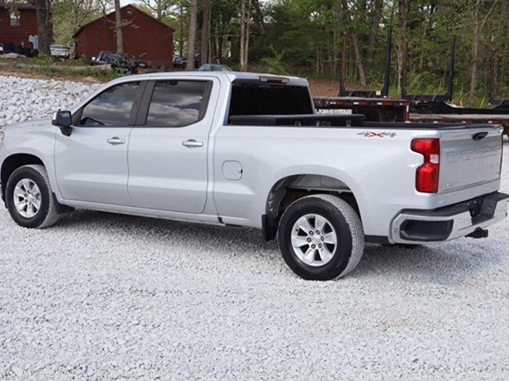 2020-chevrolet-silverado-1500-lt-image-5