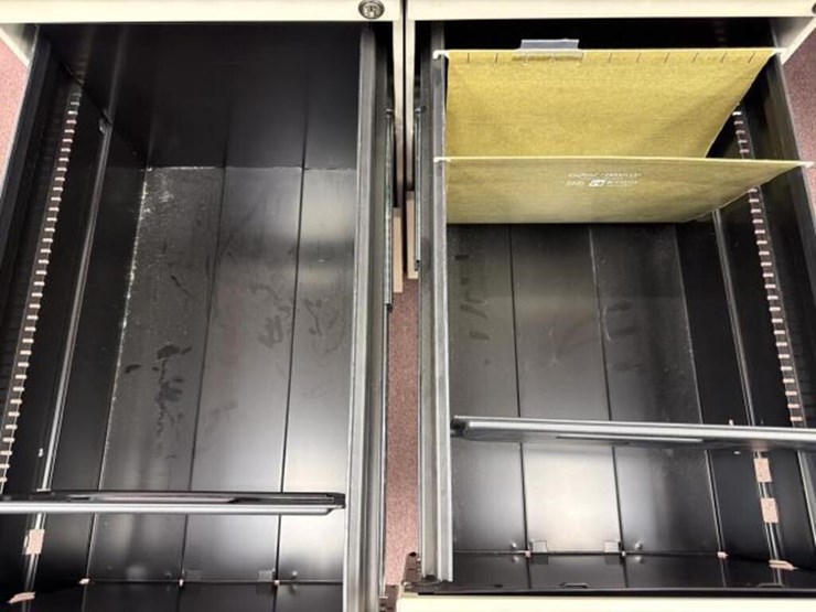 4-drawer-filing-cabinet-image-4