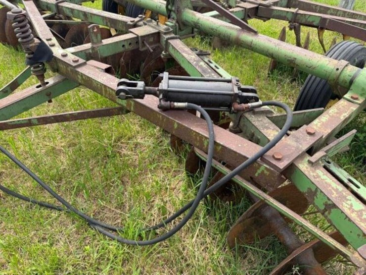 john-deere-14-image-14