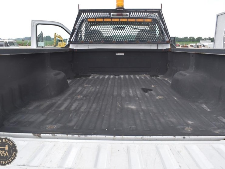 2009-ford-f350-image-17