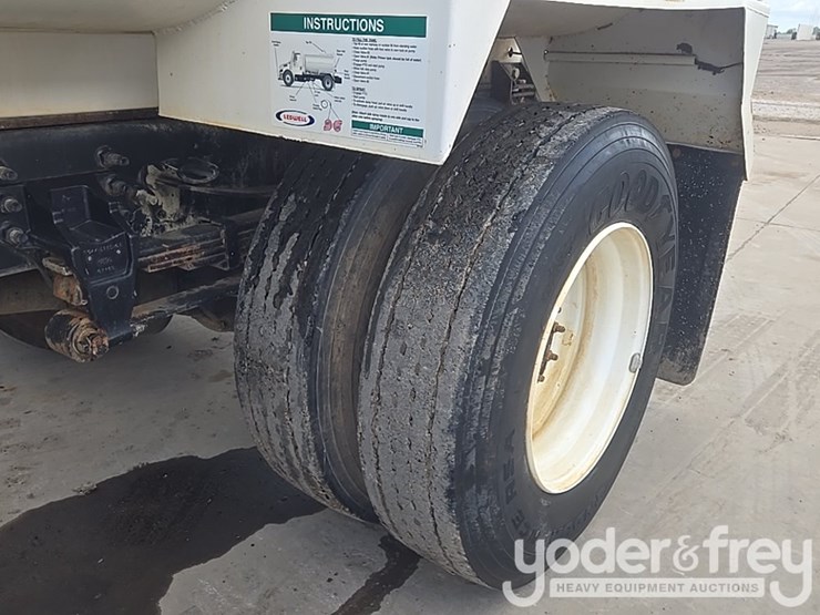 2019-ford-f750-xl-image-12