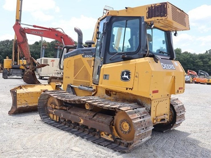 2019-deere-650k-lgp-image-2