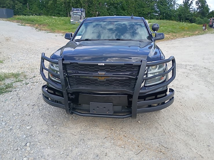 2018-chevrolet-tahoe-image-14