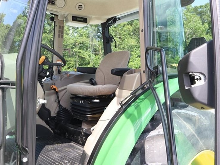2022-john-deere-5090e-image-24