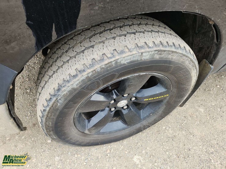 2014-dodge-1500-image-12