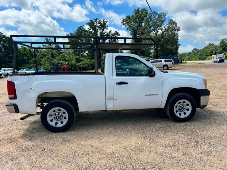 2013-gmc-sierra-1500-image-7