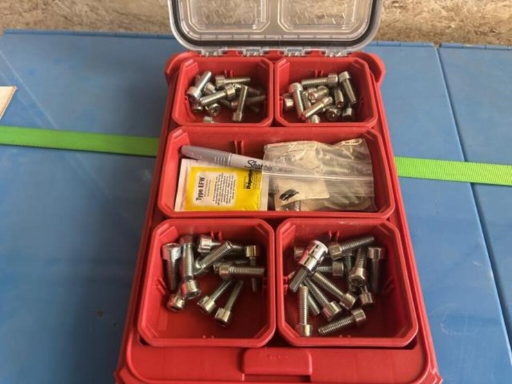 mueller-8in-gas-tapping-trailer-image-34