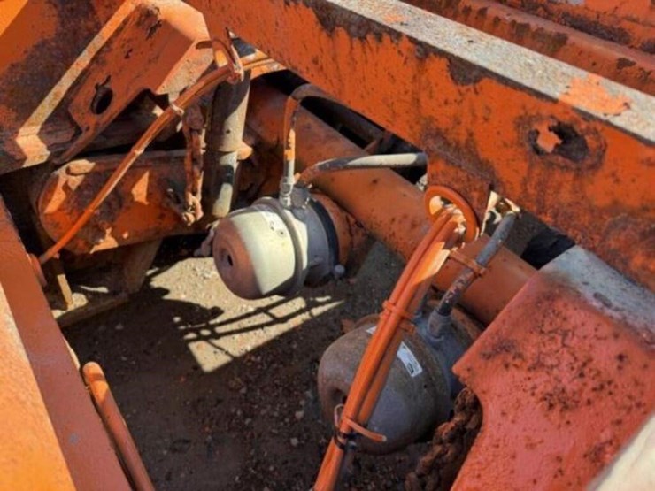 2010-eager-beaver-50gsl/3-50-ton-quad/a-lowboy-112-image-11