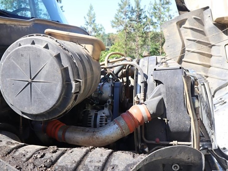 2005-international-durastar-4300-image-16