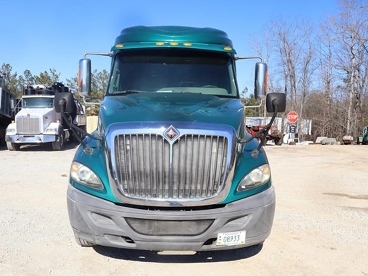 2012-international-prostar-image-8