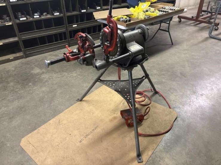 ridgid-300-pipe-threader-image-2