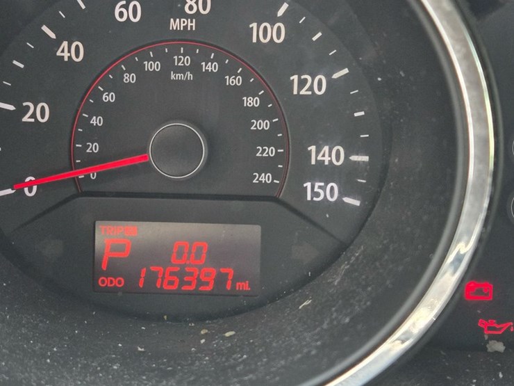 2011-kia-sorento-image-10
