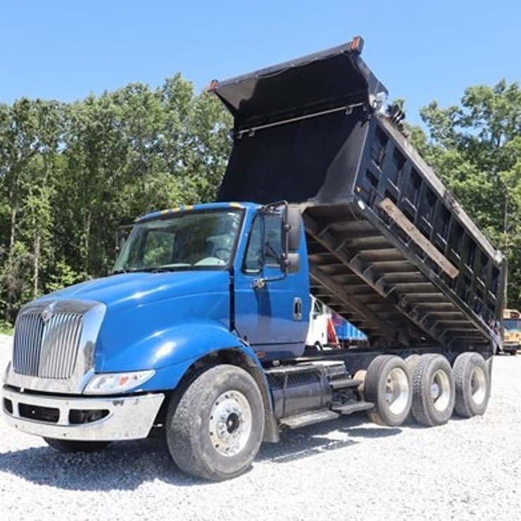 2009 INTERNATIONAL 8600