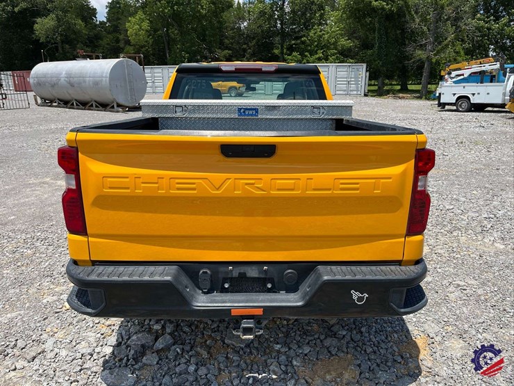 2019-chevrolet-silverado-pickup-truck-image-18