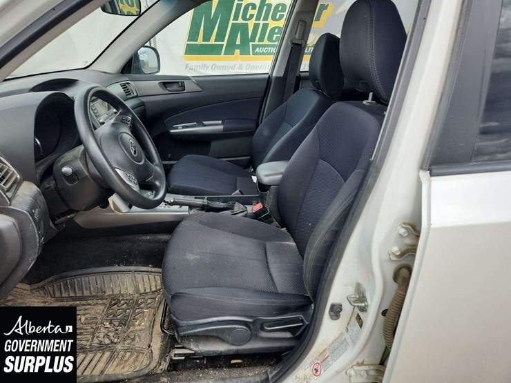 2011-subaru-forester-image-19