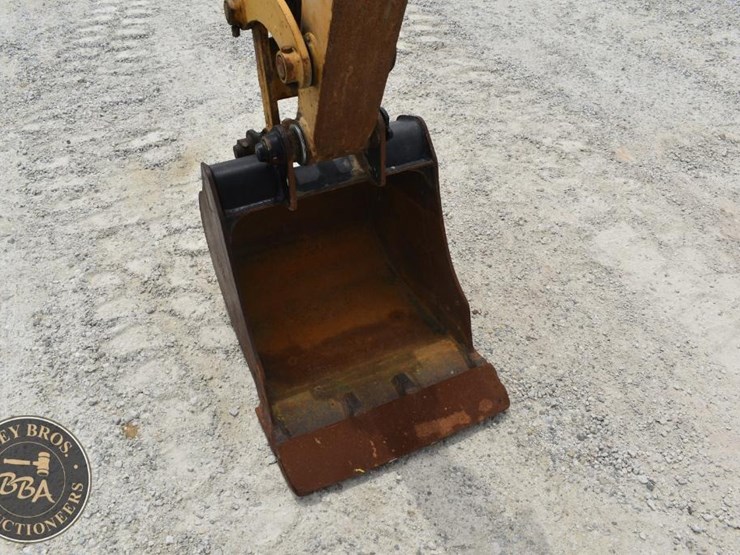2016-caterpillar-305e2-cr-image-10