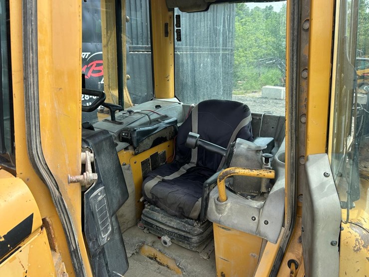 caterpillar-d6n-lgp-image-20