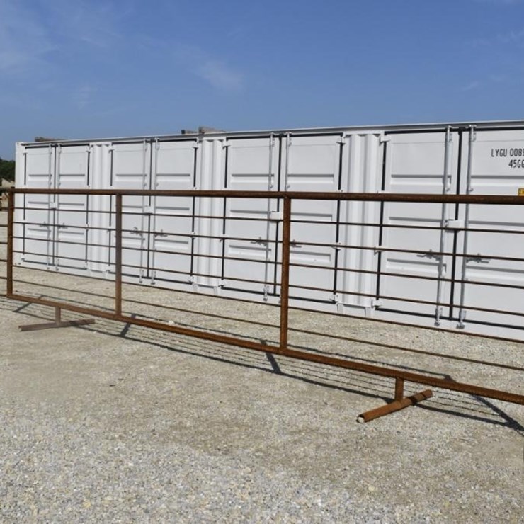 CATTLE GATE 24FT. LONG X 68IN. TALL W/GATE 5149