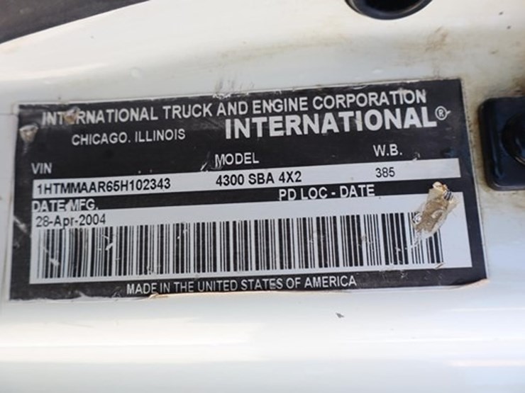 2005-international-durastar-4300-image-21