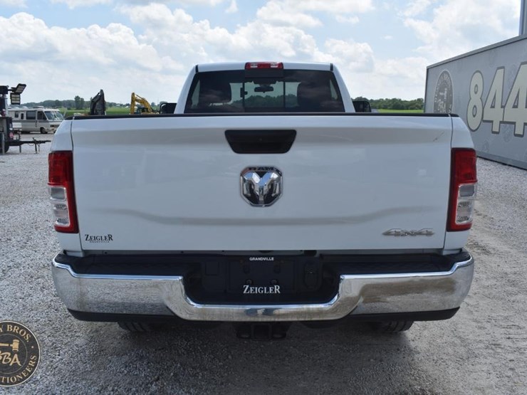 2022-ram-3500-hd-image-5