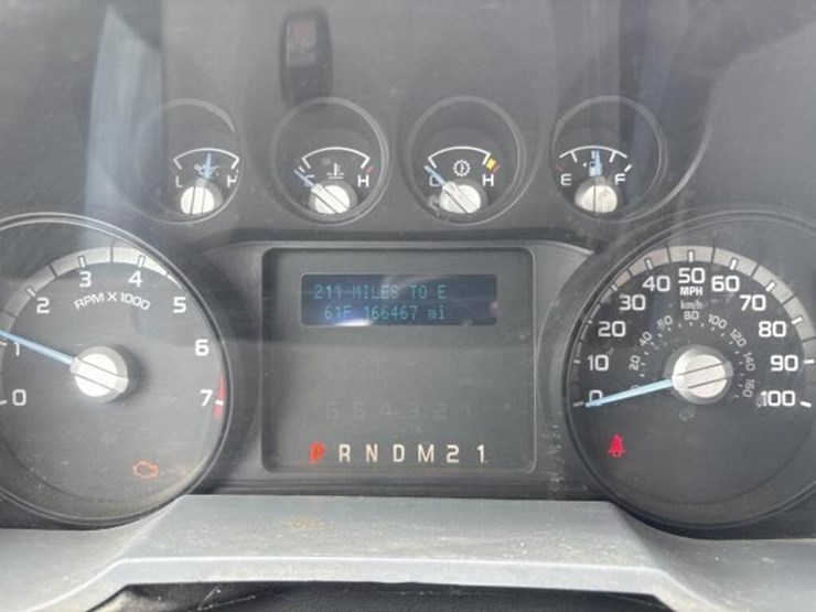 2015-ford-f250-xl-image-19