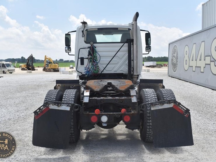 2015-international-transtar-8600-image-4